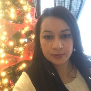 Meet your Posher, Iris